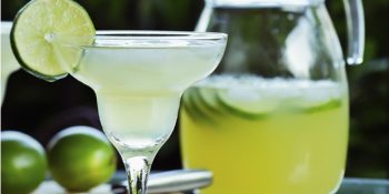 Sıcak Yaz Günlerinin Vazgeçilmez Kokteyli Margarita Hakkında 6 Bilgi