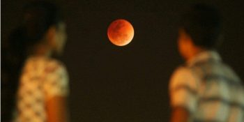 27 Temmuz’da Gerçekleşecek Kanlı Ay Tutulması ve Burçlara Etkileri