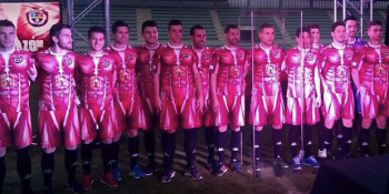 Yeşil Sahalara Renk Katan 17 Acayip Forma Tasarımı