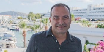 7 Maddede Motivasyonel Konuşmacı ve Yazar Ahmet Şerif İzgören Kimdir?