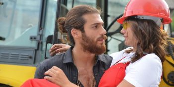 Yaz Gecelerinin En Sevimli Aşk Hikayesi; “Erkenci Kuş” Dizisi