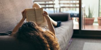 Kitap Okurken Dikkati Kolayca Dağılanların İmdadına Yetişecek 8 Basit Çözüm