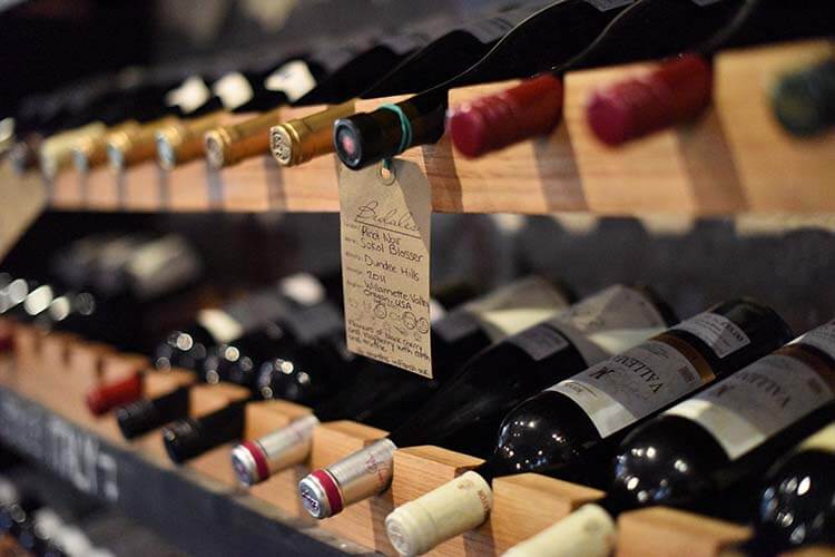 Şarap hakkında esneyebilen kurallar - Üzerinde yazan puana göre şarap seçmelisiniz