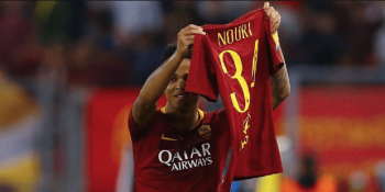 Şampiyonlar Ligi’nde Attığı İlk Golde Komadaki Çocukluk Arkadaşını Unutmayan Justin Kluivert