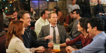 Restoranların Kulak Sağlığımıza Zarar Verecek Derecede Gürültülü Olmasının 5 Sebebi