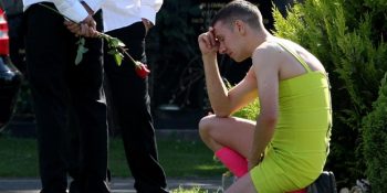 Bir Arkadaşın Tuttuğu En Hazin Söz: Barry Delaney’in, Dostu Kevin Elliott’un Cenazesine Elbiseyle Gelme Hikâyesi