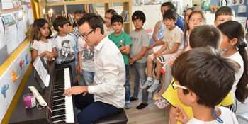 Yükselen Neslin Öğretmenlerin Eseri Olduğunu Gösteren 9 Öğretmen Hikâyesi