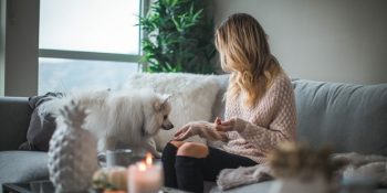 Soğuk Havalarda Dışarı Çıkmak Yerine Evde Gerçek Hazzı Yakalayabilmeniz İçin 8 İpucu