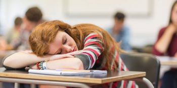 Derslerin Geç Başlaması Öğrencilerin Başarısını Artırabilir Mi?