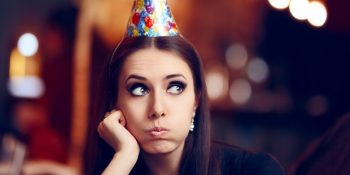 İçe Kapanıklar İçin Partileri Daha Eğlenceli Kılacak 7 Tüyo