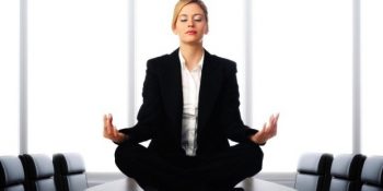 Yoğun Çalışma Zamanlarında Anksiyeteyle Başa Çıkmanın 11 Yolu