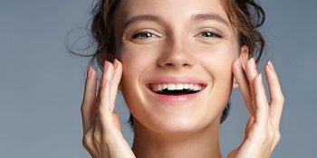 Pürüzsüz Bir Cilt İçin Kolayca Uygulayabileceğiniz 20 İpucu