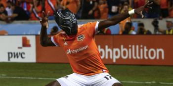 Fenerbahçe’nin Yeni Transferi “Kara Panter” Lakaplı Alberth Elis Kimdir?