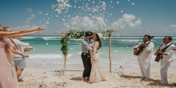 Pantone’a Göre 2019’u Canlandıracak En Güzel Düğün Renkleri