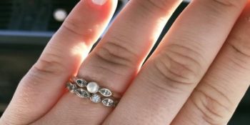 Nişanlı Çiftin Aldığı Yüzükle Dalga Geçen Kuyumcuya Kadının Verdiği İnanılmaz Tepki