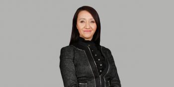 Belediye Başkanından Mobbing Gördükten Sonra Bağımsız Adaylık Koyup Seçilen: Zekiye Tekin