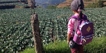 8 Yaşındaki Rus Çocuğun “Kumbarası” ve “Oyuncağı” İle Çıktığı Kısa Dünya Turu