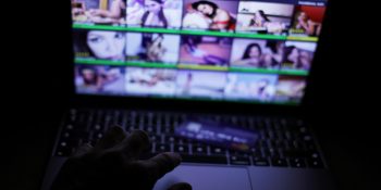 İngiltere Hükümeti, 15 Temmuzda Porno Yasağı Getiriyor