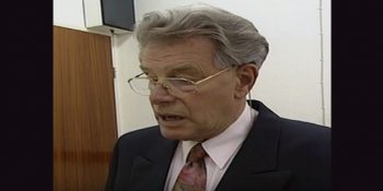 Hastalarına Kendi Spermlerini Naklederek 49 Çocuğun Babası Olan Doktor