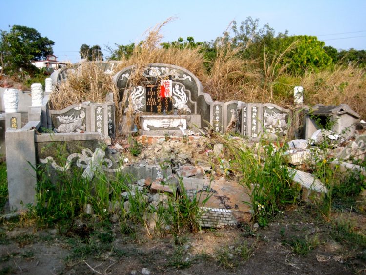 tayvan mezarları
