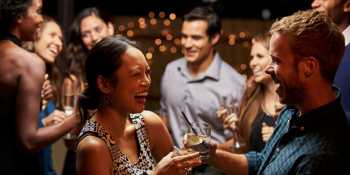 Yeni Nesil İşitme Cihazları: Artık Kimi Duymak İstediğinizi Seçebileceksiniz