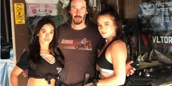 Hayranlarını Rahatsız Etmemek İçin Onlara Dokunmayan Keanu Reeves