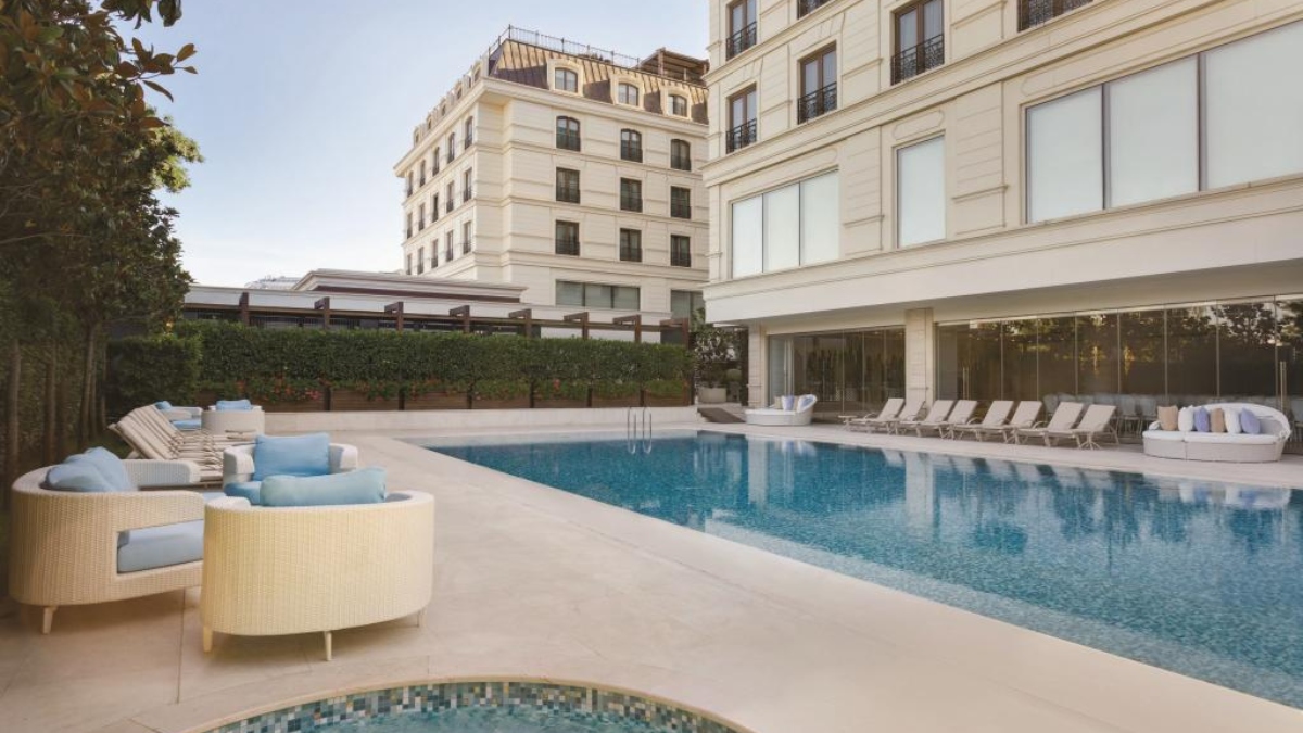 Tatile Gidemeyenler İçin: İstanbul'un En İyi Aquaparkları ve Yüzme Havuzları