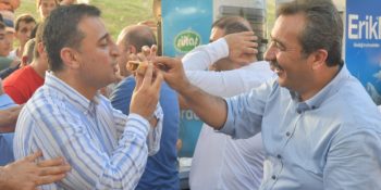 Seçim Sonucunu Söz Verdiği Gibi Mangal İle Kutlayan Çukurova Belediye Başkanı Soner Çetin