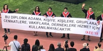ODTÜ’lülerin Mezuniyetine Yine Orantısız Zeka Ürünü Pankartlar Damga Vurdu