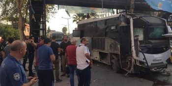Adana’da Biri Polis Beş Kişinin Yaralandığı Bombalı Saldırı