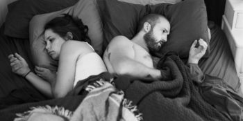 Yeni ve Yalnız Dünyamızdan Akıllı Telefonları Çıkaran Sanatçı Eric Pickersgill