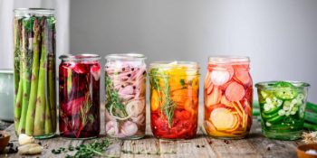 Kışa Hazırlık Başlasın: Basit ve Pratik Ev Yapımı 7 Turşu Tarifi