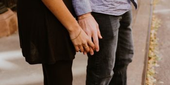 Hayatınızdaki Kişinin Size Aşık Değil Takıntılı Olduğunu Gösteren 8 İşaret