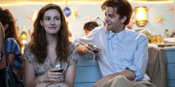 Flörtün Ciddi Bir İlişkiye Dönüştüğünün 8 Kritik İşareti