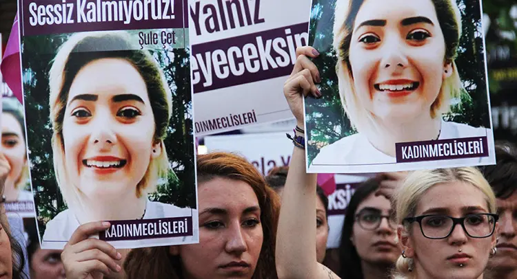 şule çet