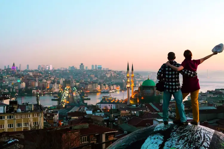 turistleri uyaran fransız dergisi