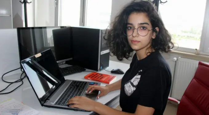 elif eda güneş