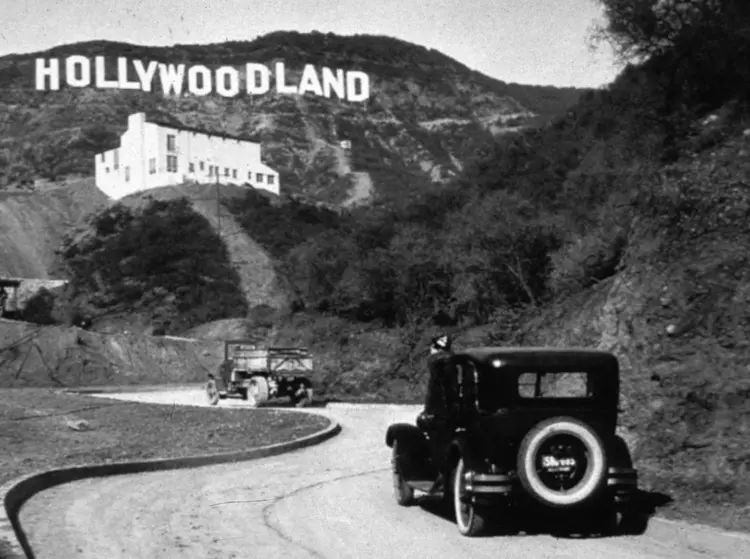 hollywood tabelası