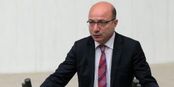 İlhan Cihaner CHP Genel Başkanlığına Aday Olduğunu Açıkladı: İlhan Cihaner Kimdir?