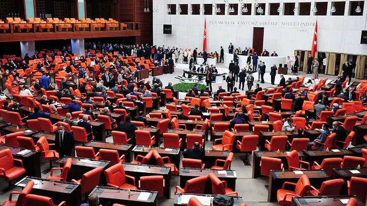 almanya modeli sosyal medya düzenlemesi