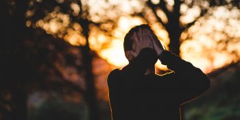 Acıyla Baş Etme Yöntemi: Kübler-Ross Modeli ve Yasın 5 Evresi