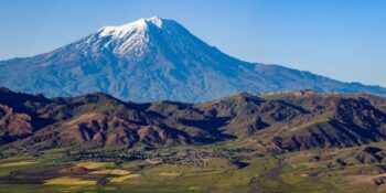 Adına Şarkılar Yazılan Türkiye’nin En Yüksek Dağı: Ağrı Dağı