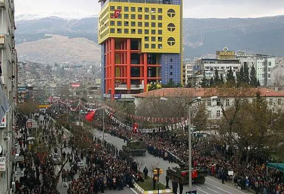 dünyanın en saçma binası