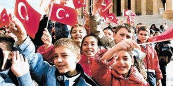 Türkiye’deki Çocuklar Mutsuz: Türkiye UNICEF’in Araştırmasında Son Sırada Yer Aldı