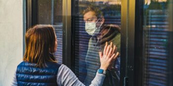 “İyi Misin Merak Ettim?”: Neden Salgın Döneminde Eski Sevgilimizle İletişime Geçmek İstiyoruz?