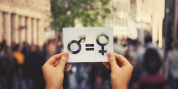 Kadınların Hak Mücadelesine Destek Olmak İsteyen Erkekler için 9 Öneri