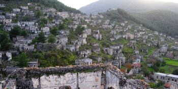 Kaderi Daima Terk Edilmek Olan Bir Yerleşim Yeri: Kayaköy