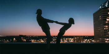 Aşk Sözleri: Duygularınıza Tercüman Olacak En Romantik Sözler