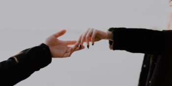 Şansınızı Kaybetmeyin! Ruh Eşinizle İlişkinize Mâl Olabilecek 7 Hata