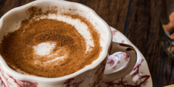 Karlı Havaların Olmazsa Olmazı: En Lezzetli ve Pratik Salep Tarifi